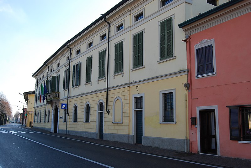 File:Acquafredda Municipio.jpg