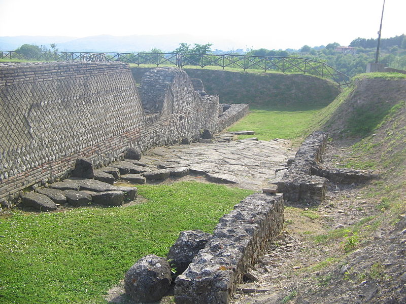 File:Aeclanum (Ancient Roman Street).jpg