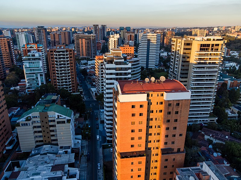 Archivo:Aerial view of Guatemala City - Guatemala - 4.jpg