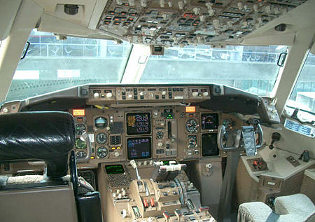 Tập_tin:AeroMexico_Boeing_767-3Q8ER_cockpit.jpg