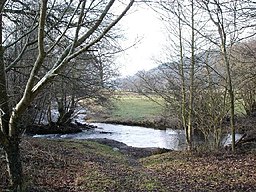 Afon Aled i närheten av Rhyd-yr-arian.