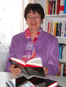 Anne Birk presenting her book 'Examen 68' (2008)