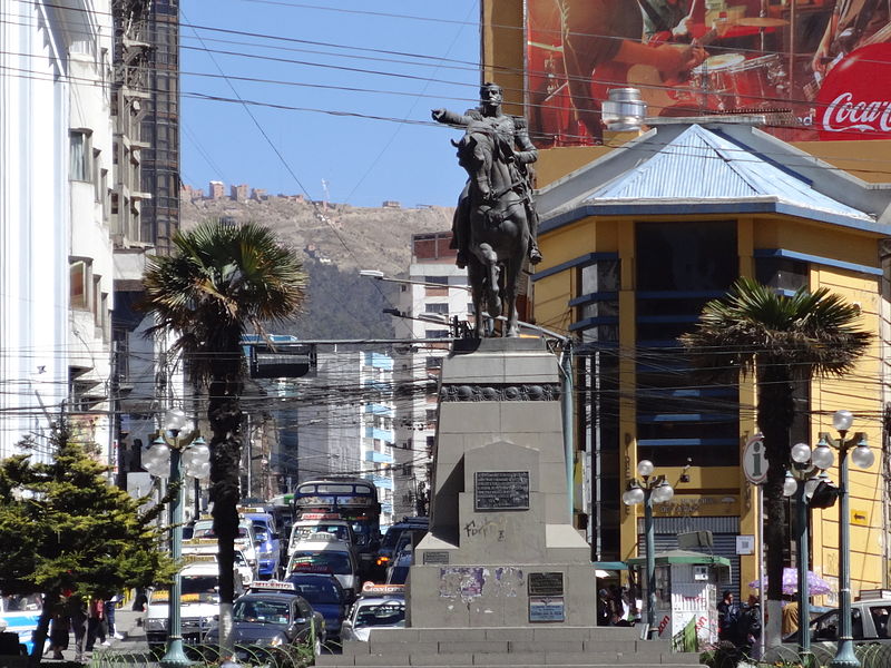 File:Antonio José de Sucre, Plaza del Estudiante 02.JPG