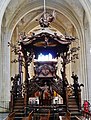 De preekstoel bevindt zich de Onze-Lieve-Vrouwekathedraal te Antwerpen