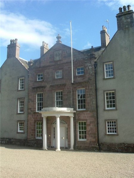 File:Arbuthnott House - geograph.org.uk - 257998.jpg