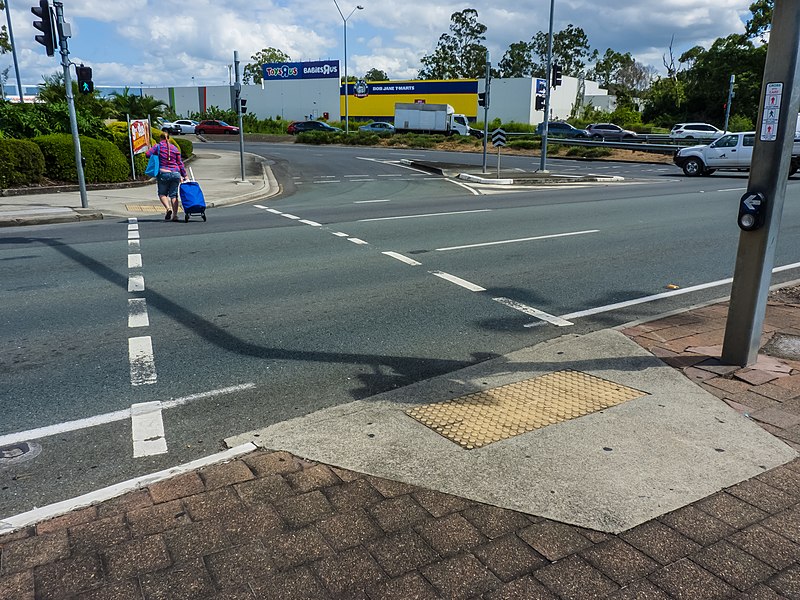 File:Aspley SCIP project crossing Gympie Rd Aspley P1430257.jpg