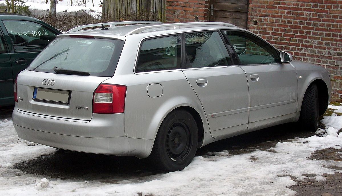 File:Audi A4 B6 Avant 1.9 TDI S-Line Heck.JPG - Wikimedia Commons