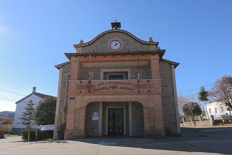 File:Ayuntamiento de Puebla de Yeltes.jpg