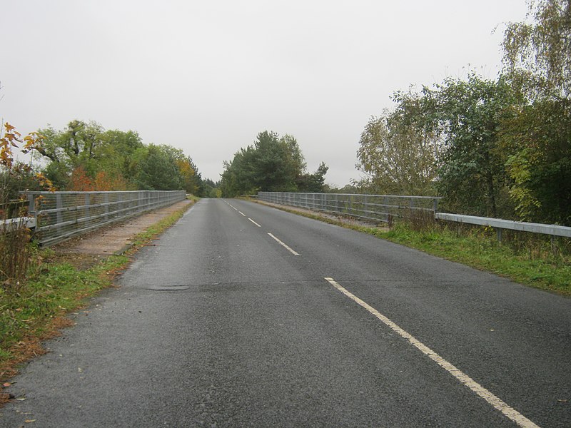 File:B6345 road bridging the A1 - geograph.org.uk - 3216604.jpg