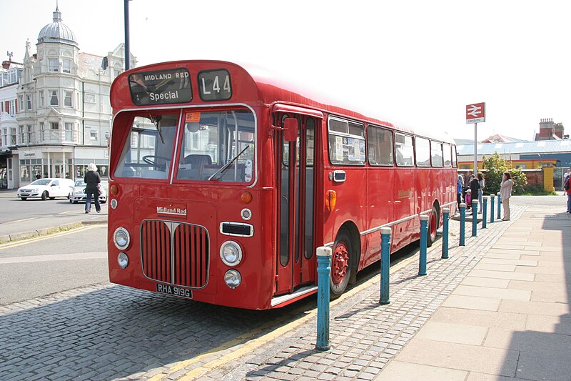 File:BMMO S23 RHA919G in Llandudno.jpg