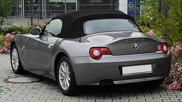 Convertible (pre-facelift)