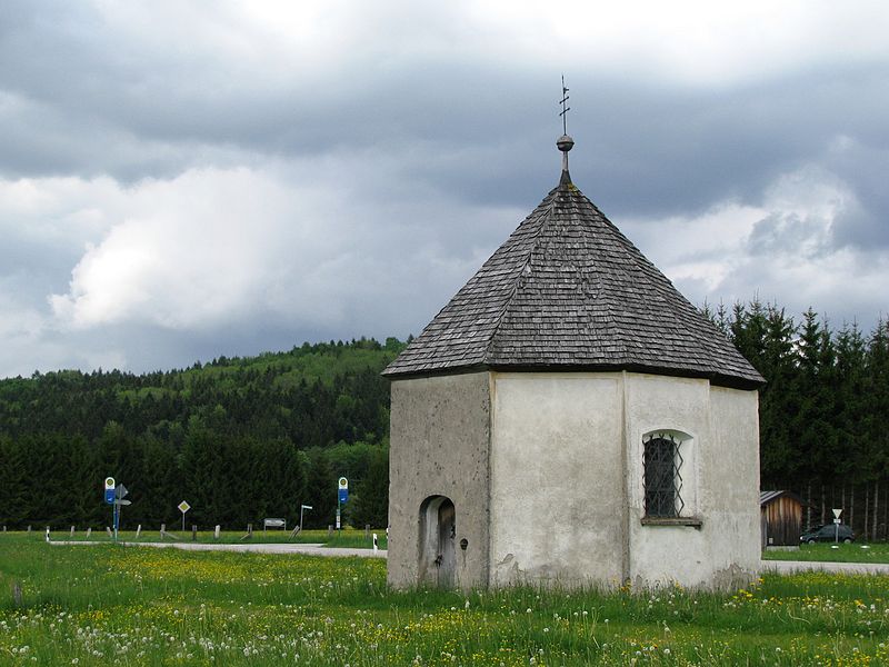 File:Bairawies Kapelle GO-1.jpg