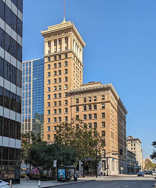 File:Bank of America building.jpg