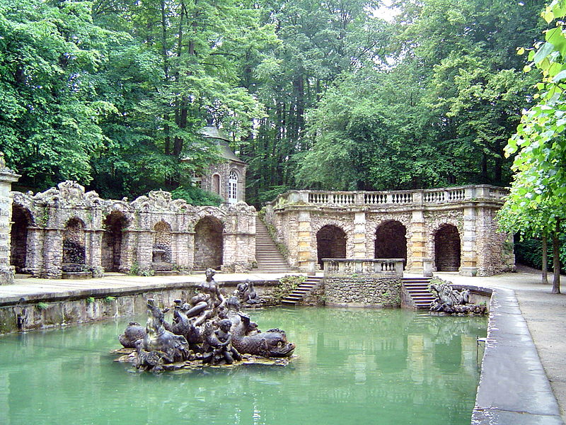 File:Bayreuth, Eremitage, Untere Grotte 03.jpg