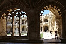 Tiedosto:Belem-Mosteiro_dos_Jeronimos-Kreuzgang-152-Durchblick-2011-gje.jpg