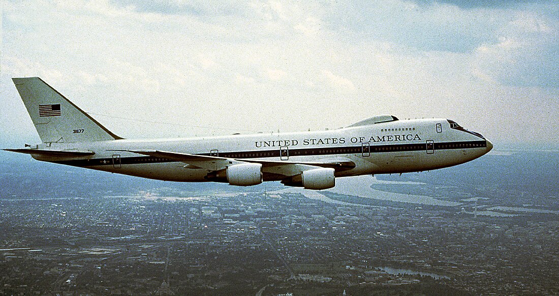 Boeing E-4