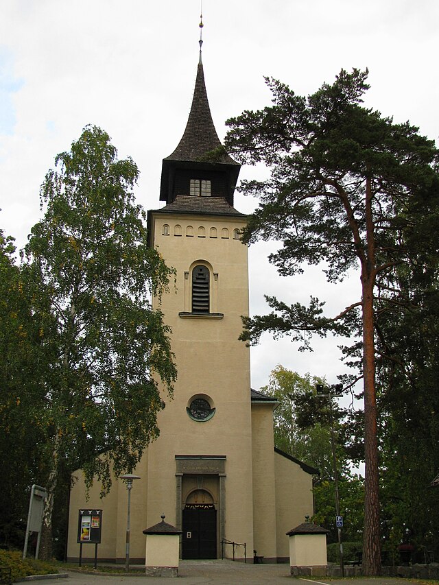 Boo kyrka3.jpg