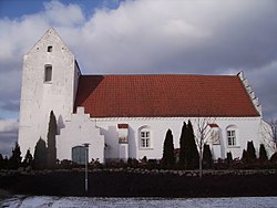 Braendekilde Kirke fra syd.jpg