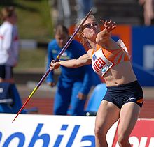 A javelin throw athlete Bregje crolla Europacup 2007.jpg