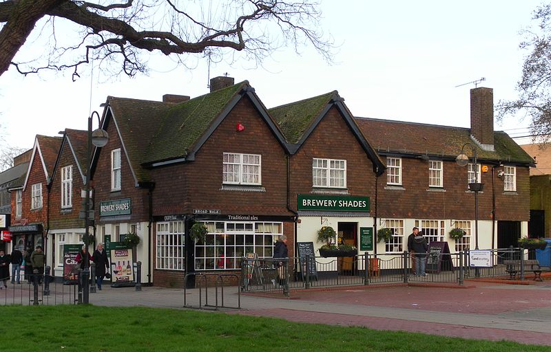 File:Brewery Shades, High Street, Crawley.JPG