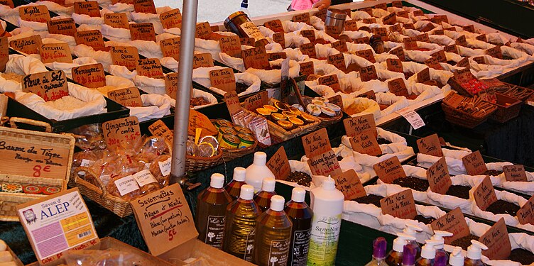 Spices in Brive open market