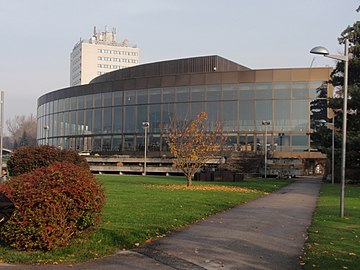 Концертный зал и Конгресс-центр «Брукнерхаус»[англ.] в Линце, Австрия (1969—1973)
