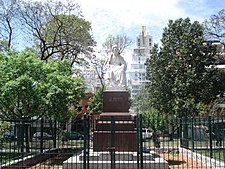 Alberti Sq. Buenos Aires -- Estatua Manuel Maximo Alberti.jpg