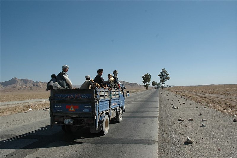 File:Car Passing on Highway in Herat.jpg