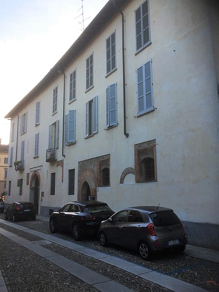 File:Casa Cattaneo.jpg