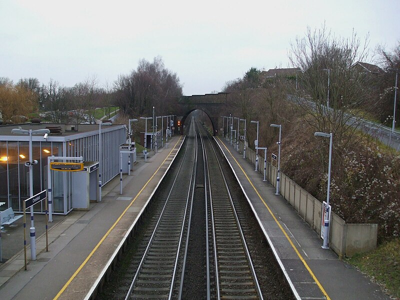 File:Chelsfield station high northbound.JPG