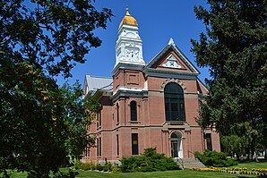 Gerechtsgebouw en administratiegebouw van Chouteau County