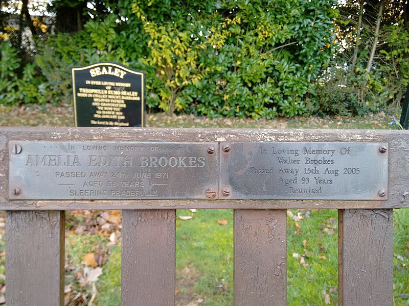 File:Close-up of the inscription (OpenBenches 2947).jpg