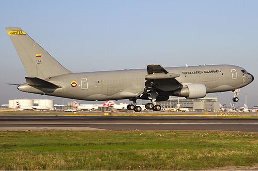 Colombian Air Force Boeing KC-767-2J6ER Lofting-1