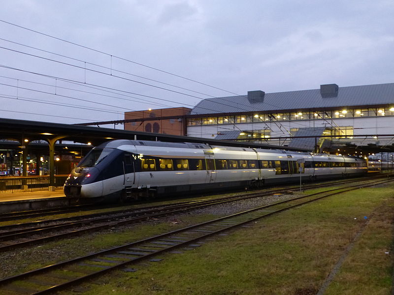 File:DSB IC4 19 in Odense 02.JPG