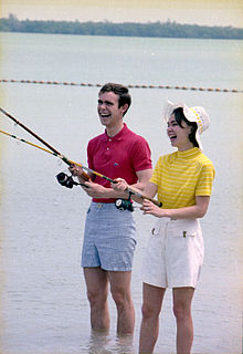 Julie and David Eisenhower fishing in Key Biscayne, Florida, in May 1971 David and Julie Eisenhower fishing 1971.jpg