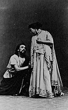 Pauline Viardot et Pierre-Jules Michot dans Alceste, photographie d'Eugène Disdéri (1861).