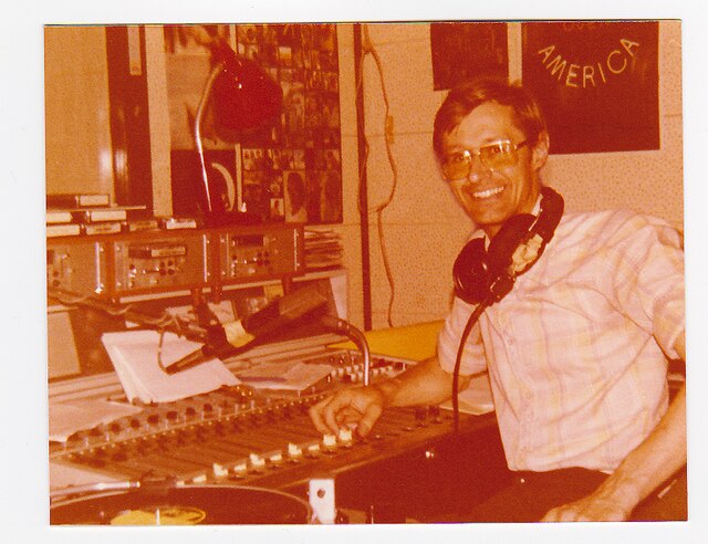 Frank Carpenter in the NIRT International Radio studio (1977)