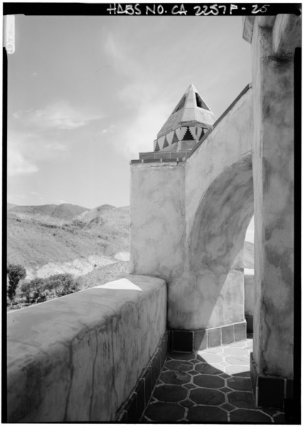 File:FOURTH FLOOR, SOUTHEAST PINNACLE AND BUTTRESS - Death Valley Ranch, Chimes Tower, Death Valley Junction, Inyo County, CA HABS CAL,14-DVNM,1-F-25.tif