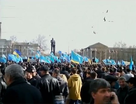 Tập tin:February 2014 Simferopol Pro-Ukrainian Manifestation.jpg