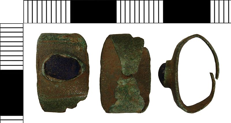 File:Finger Ring fragment from Rudston (FindID 436853).jpg