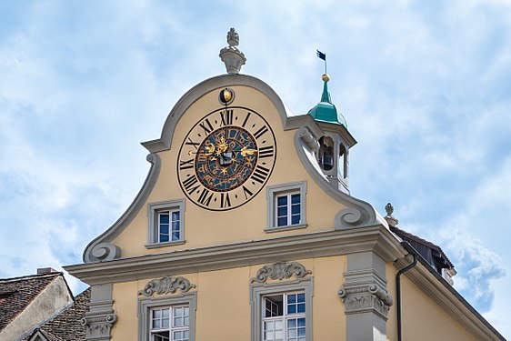 Fronwagturm in Schaffhausen mit astronomischer Turmuhr