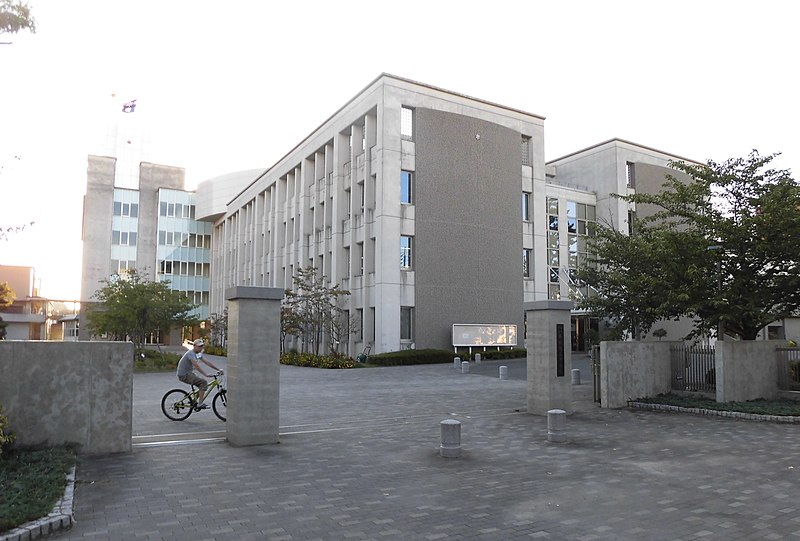 File:Fukuoka Shuyukan High School.JPG