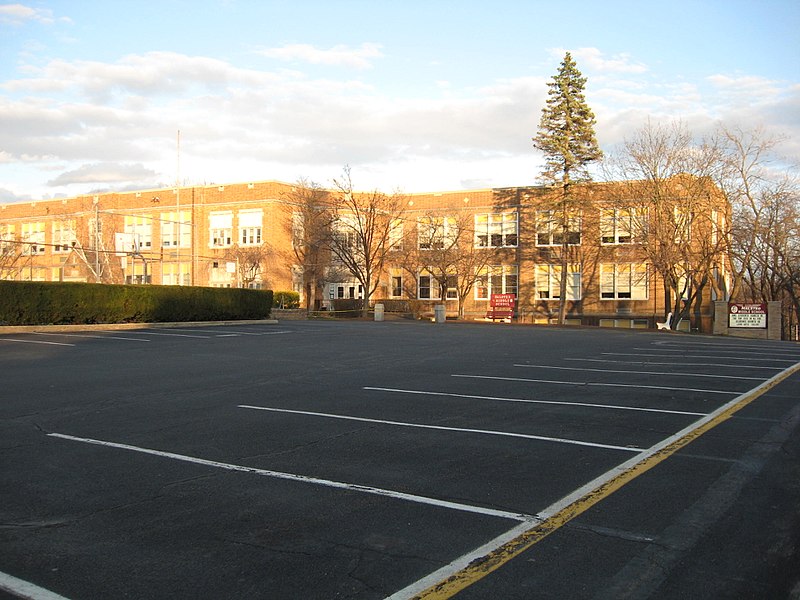 File:Halsted Street Middle School Newton New Jersey.jpg