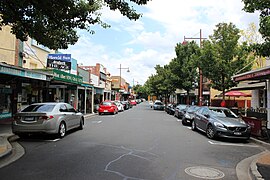 Hamilton Jalan, Mont Albert.jpg