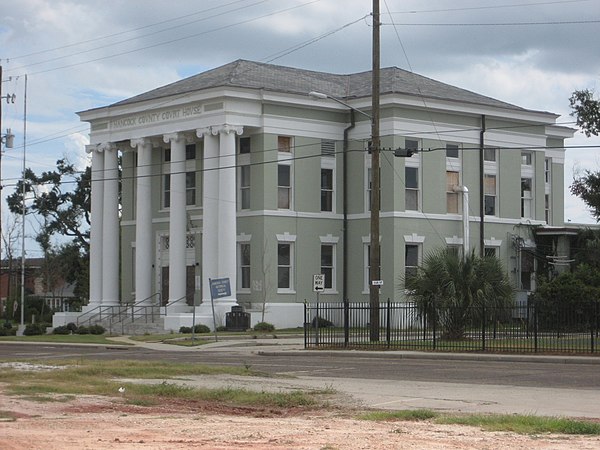 Hancock County Courthouse in Bay St. Louis