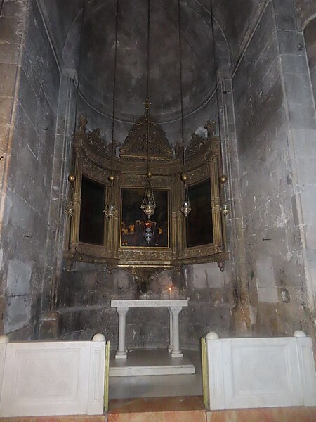 File:Holy Land 2019 (2) P207 Jerusalem Holy Sepulchre Chapel of St. Longinus.jpg