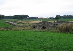 Humpbacked Bridge, Dechmont. - geograph.org.uk - 56086.jpg