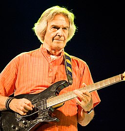 John McLaughlin in the Mir Gitary festival (retouched 1)