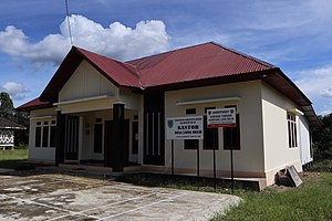 Kantor kepala kampung Long Beliu