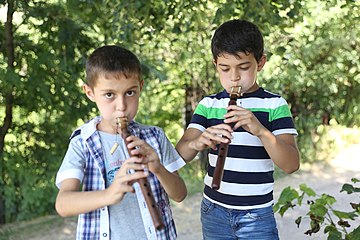 6 Armenian boys play recorders